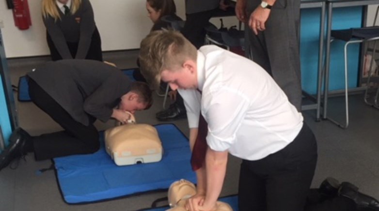 Students complete first aid course