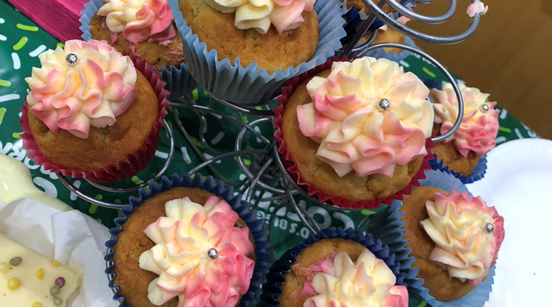 Macmillan coffee morning raises £377!