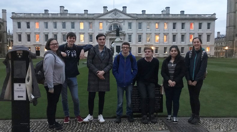 Students visit Cambridge University!